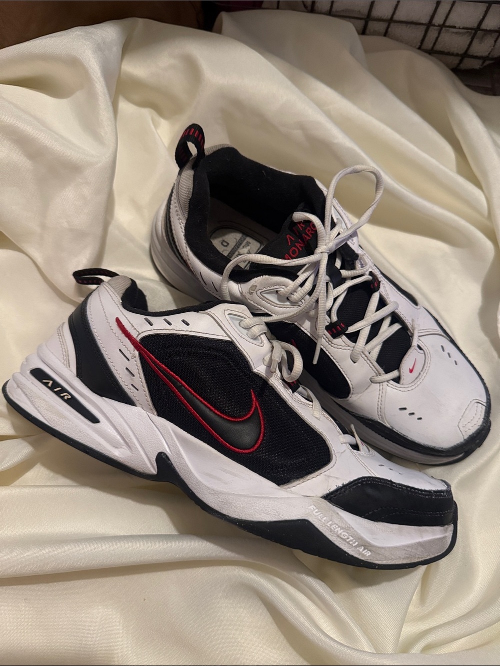 Nike Air Monarch IV White/Black/Varsity Red size Men's US 11.5